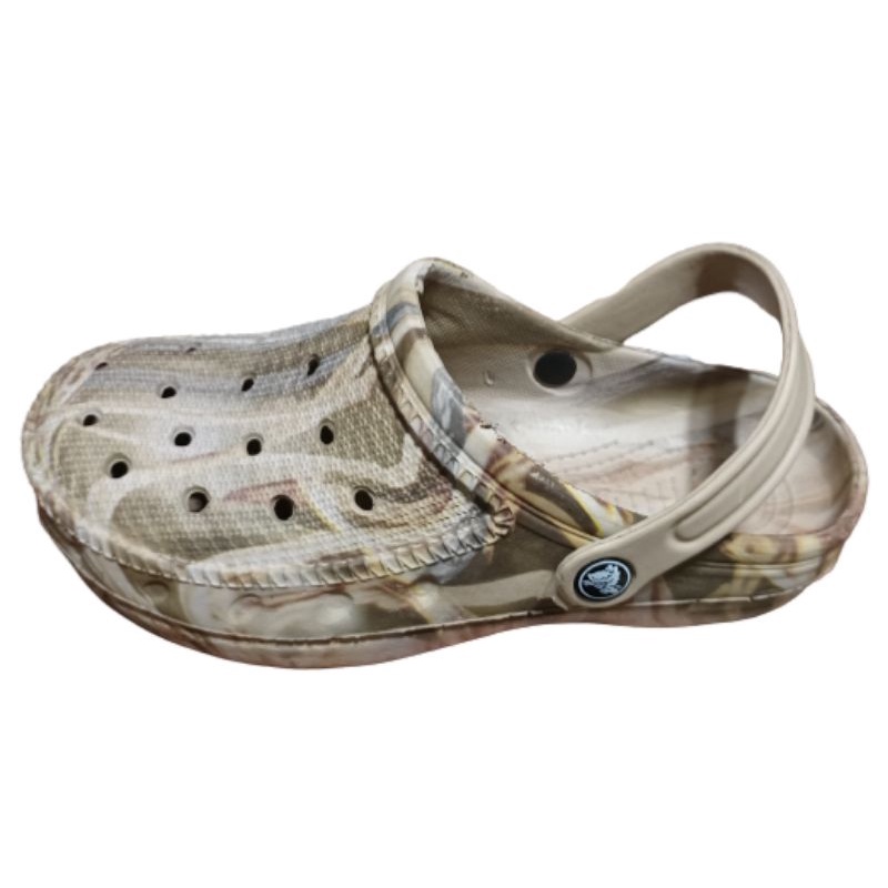 Lightest store weight crocs