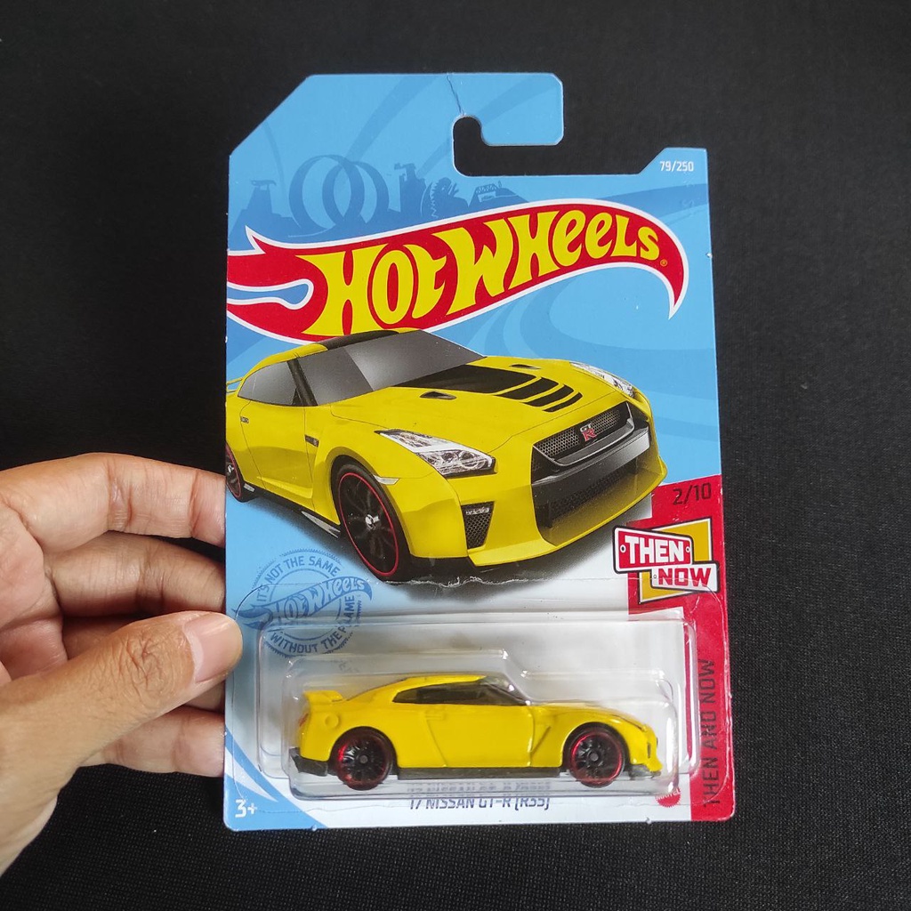 Hot Wheels NISSAN GT-R R35 Series Then and Now - Diecast Hotwheels ...