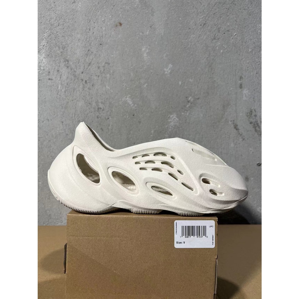 LW BATCH Crocs Naturals originals Yeezy Foam Runner Naturals Casual Sports Slippers G55486