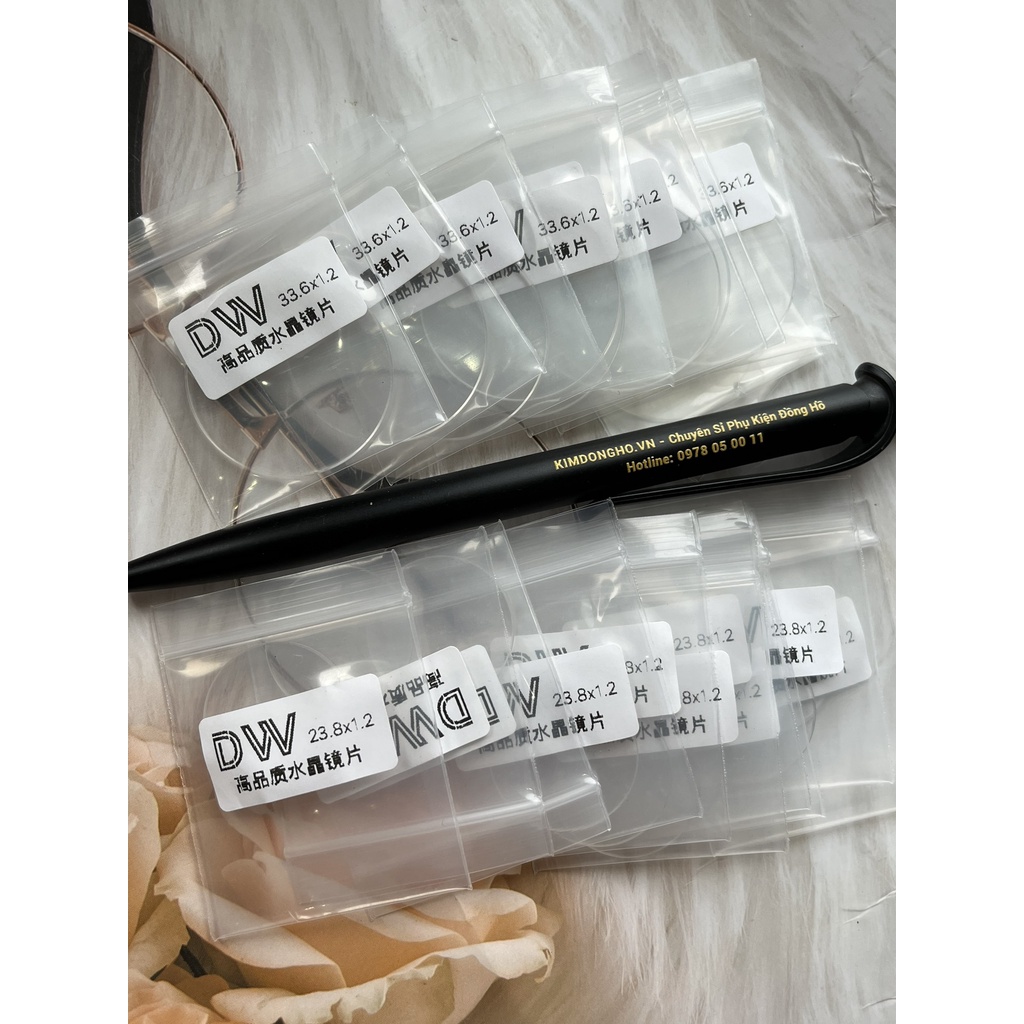 Glasses Are Usually Replaced For DW Watches Of Full Sizes For Men And