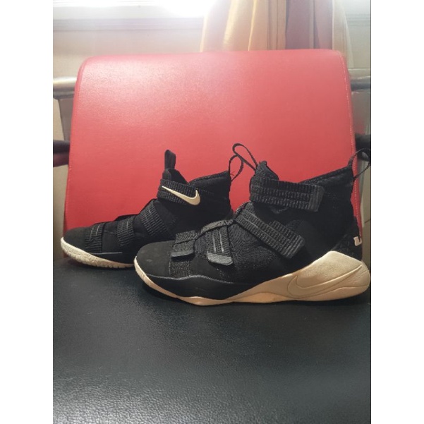 lebron soldier xi sfg