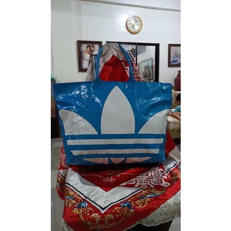 Adidas beach store shopper