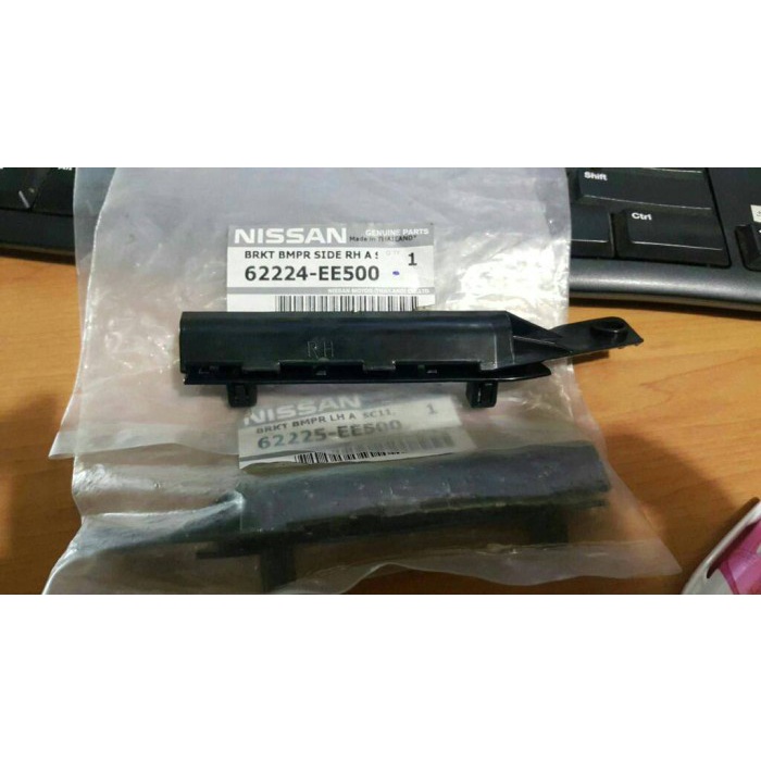 Latio ORIGINAL Front bumper bracket 62224/5-EE500 ORIGINAL. {N&D ...