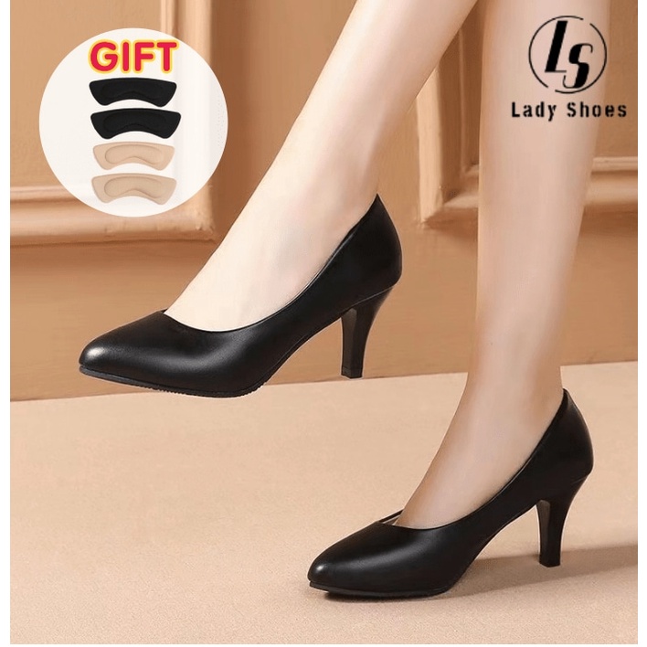 Close shoes shop heels black