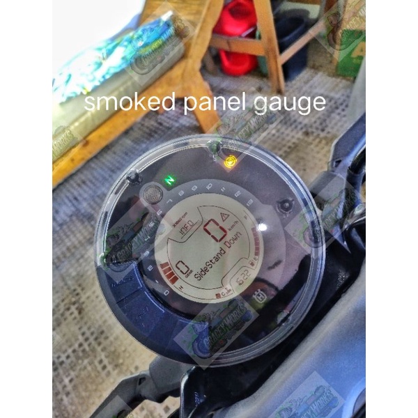 HUSQVARNA SVARTPILEN 401/ 200 panel gauge / headlight protector