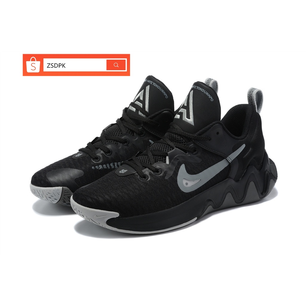 Giannis store black shoes