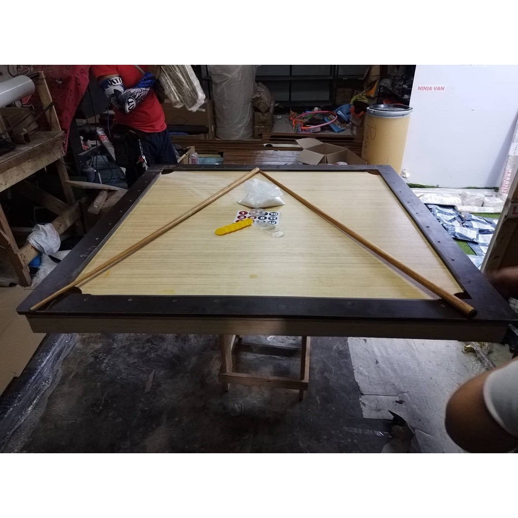 4x4 ROTATING POOL TABLE WITH COMPLETE ACCESSORIES / LAMESA NG POOL