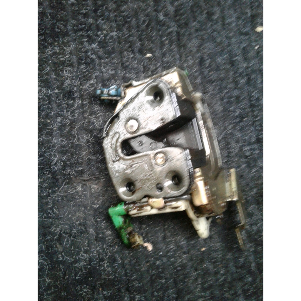 Door lock nissan serena c23 Front Left FL Shopee Philippines