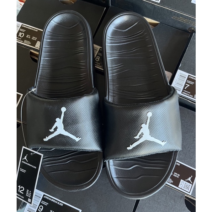 Fake best sale jordan slides