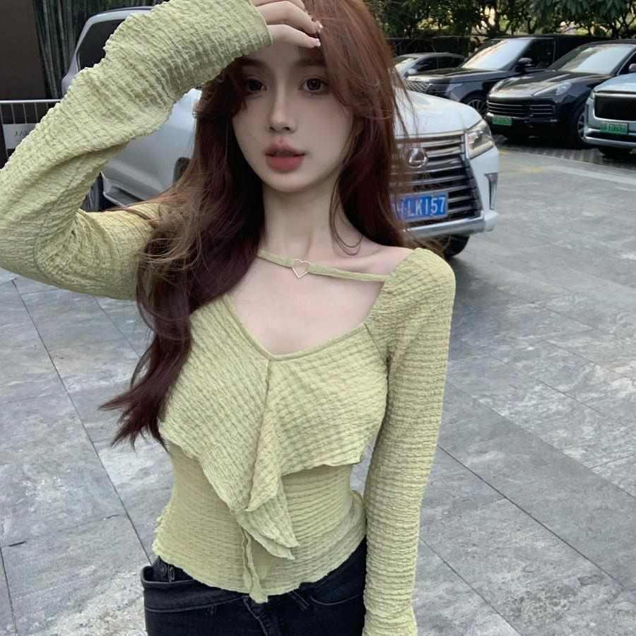 Green V Neck Long Sleeved T Shirt Women Autumn Short Fashion Top