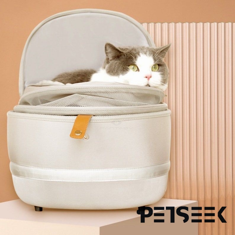 Petseek Stylish Light weight Carrier Breathable Mesh Capsule Pet