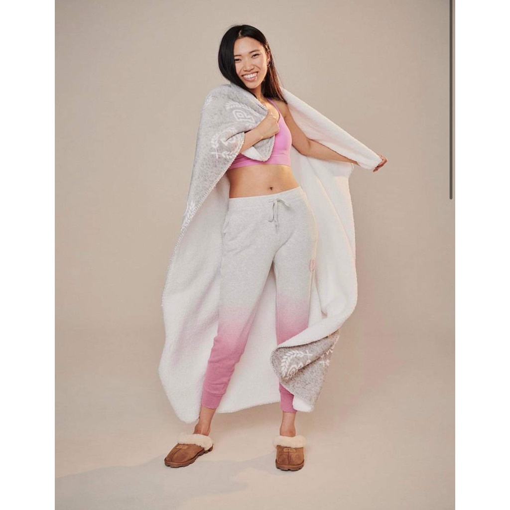 Victoria s Secret Pink Sherpa Blanket Gray Shopee Philippines