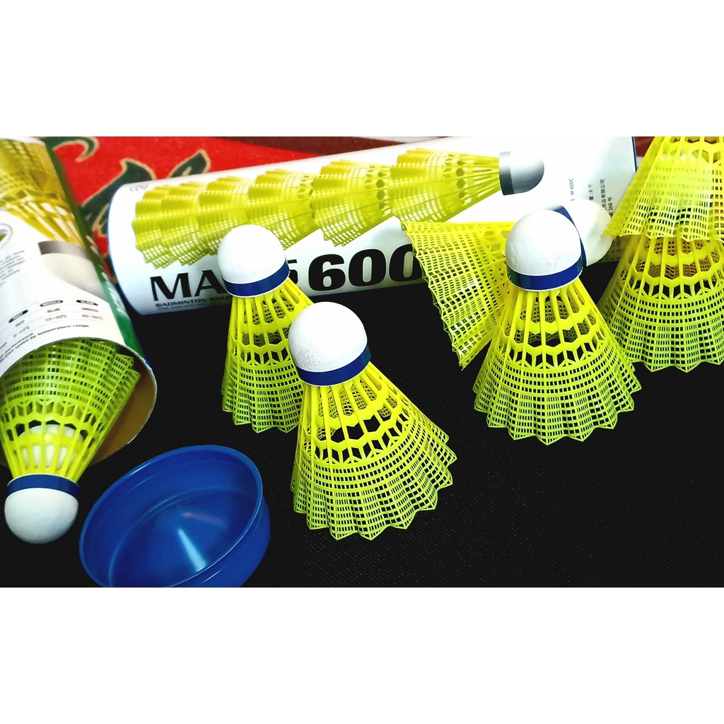 NYLON (MAVIS600) AND FEATHER (RSL) (YONEX) SHUTTLECOCK FOR BADMINTON