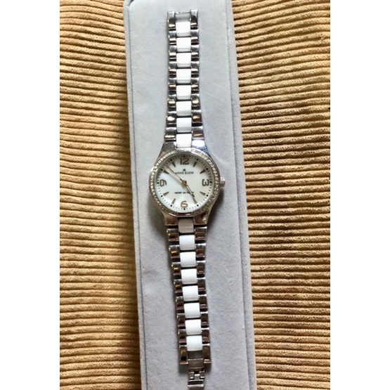 Anne Klein two tone White and Silver ( Pawnable on Selected