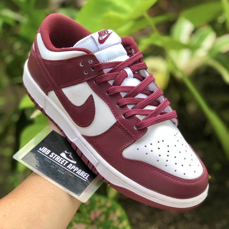 Nike dunk shop low maroon