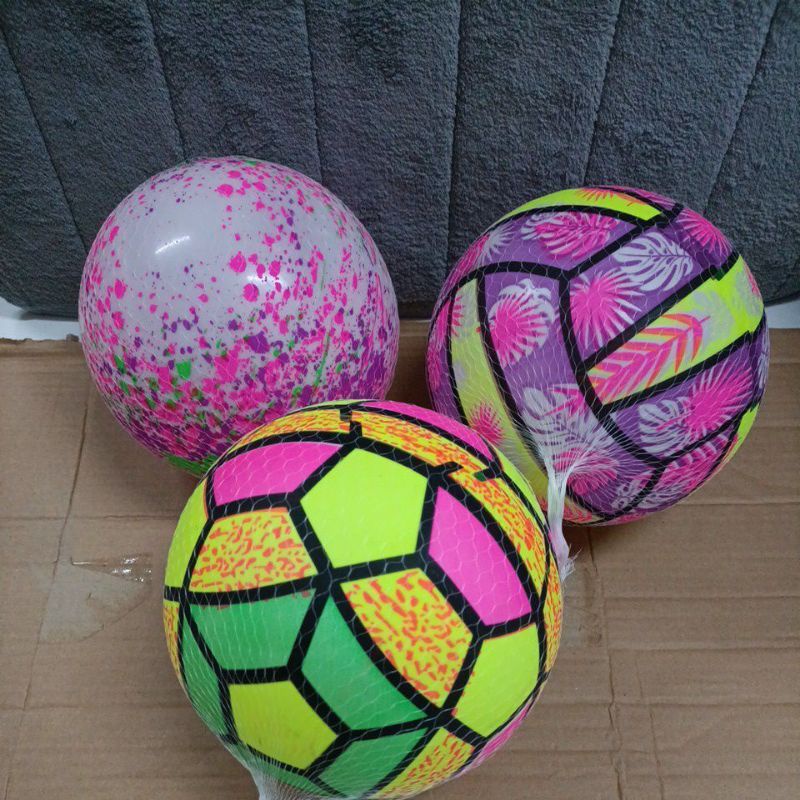 Inflatable Balls with Different Colors and Design Ball for Kids Beach ...