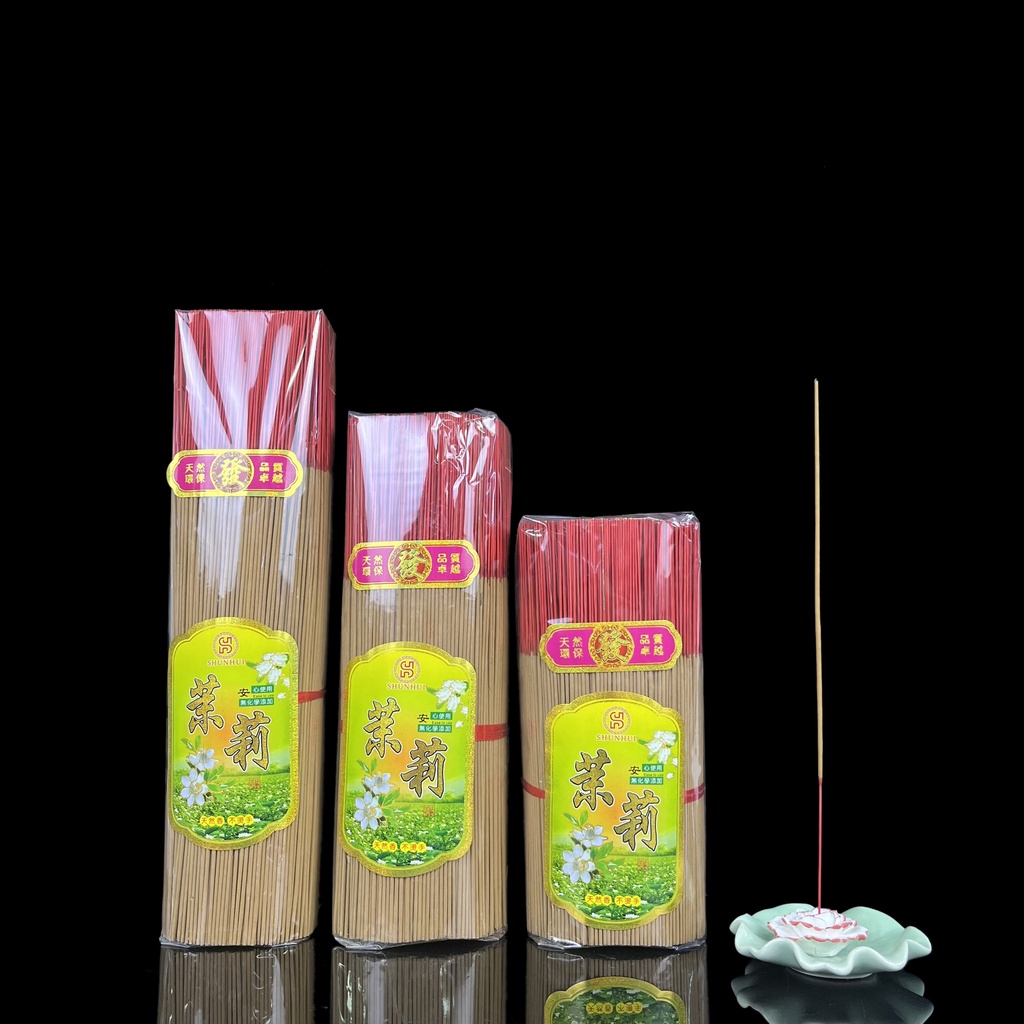 Malaysian C82 agarwood incense, bundled agarwood incense with light