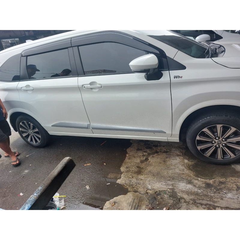 List Body Avanza G Xenia Veloz 2022Up Side Body Molding Avanza G Xenia