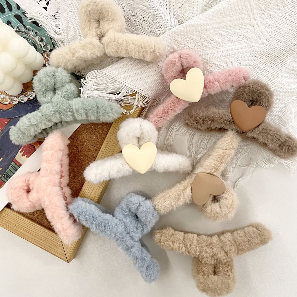 Korean Soft Furry Hair Pins Plush Hair Clamp Sweet Plushie Hair Clips ...