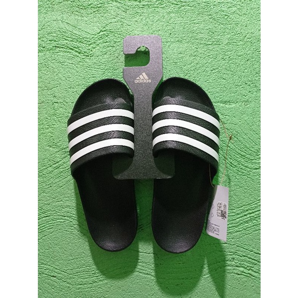 Adilette original vs clearance fake