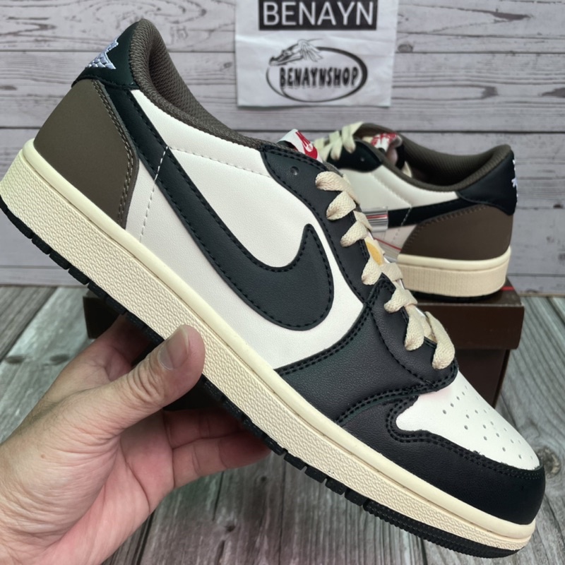 Travis scott hotsell dark mocha