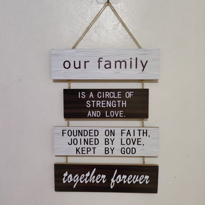 Farmhouse Family Sign: "Our Family Circle Of Strength & Love" - Rustic Wall Decor