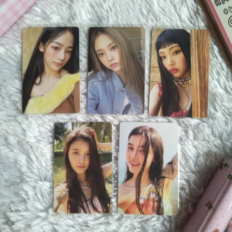 newjeans official photocard pc haerin mini hyein danielle bluebook bag ...