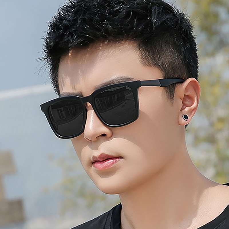 Street Fashion Men Sunglasses Retro Style Eyewear Decorative