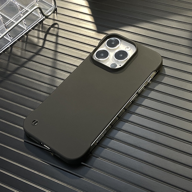 Slim and lightweight hard PC bezelless minimalist case for iPhone 14