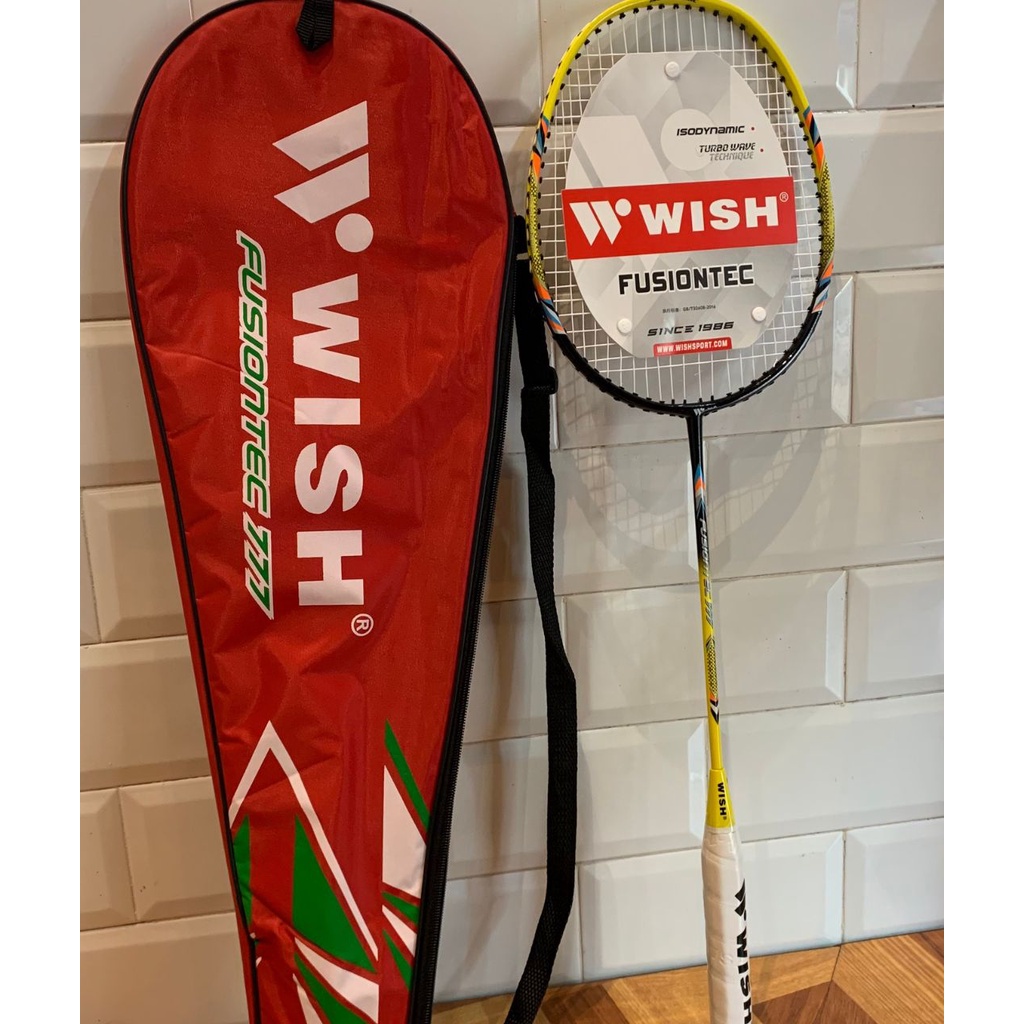 Wish Fusiontec Graphite Carbon Badminton Racket with Racket Case ...