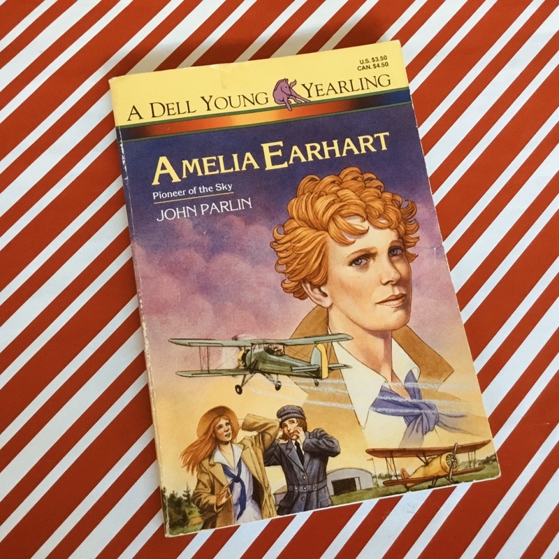 Amelia Earhart: Pioneer of the Sky by John Parlin Chapter books ...