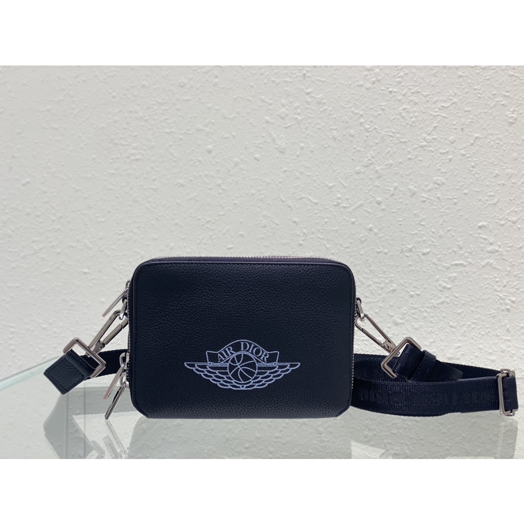 Air dior best sale crossbody bag