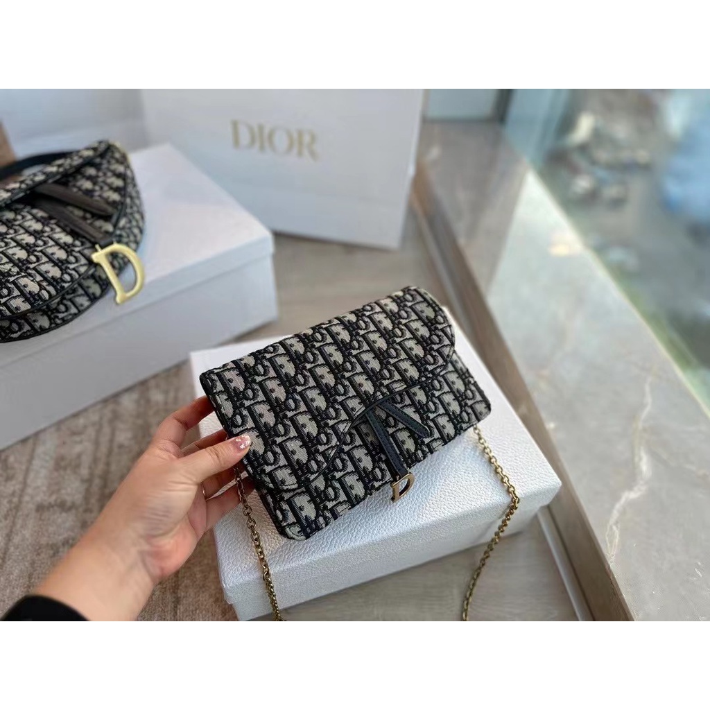 Dior saddle best sale wallet bag