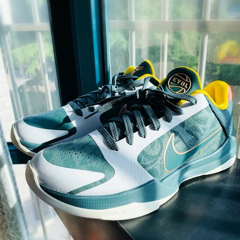 Forest green basketball shoes clearance