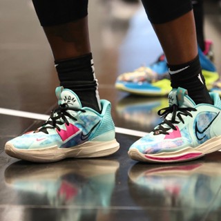 Light blue kyrie 5 hotsell