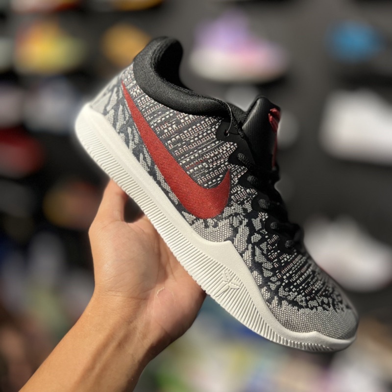 Discount kobe shoes clearance