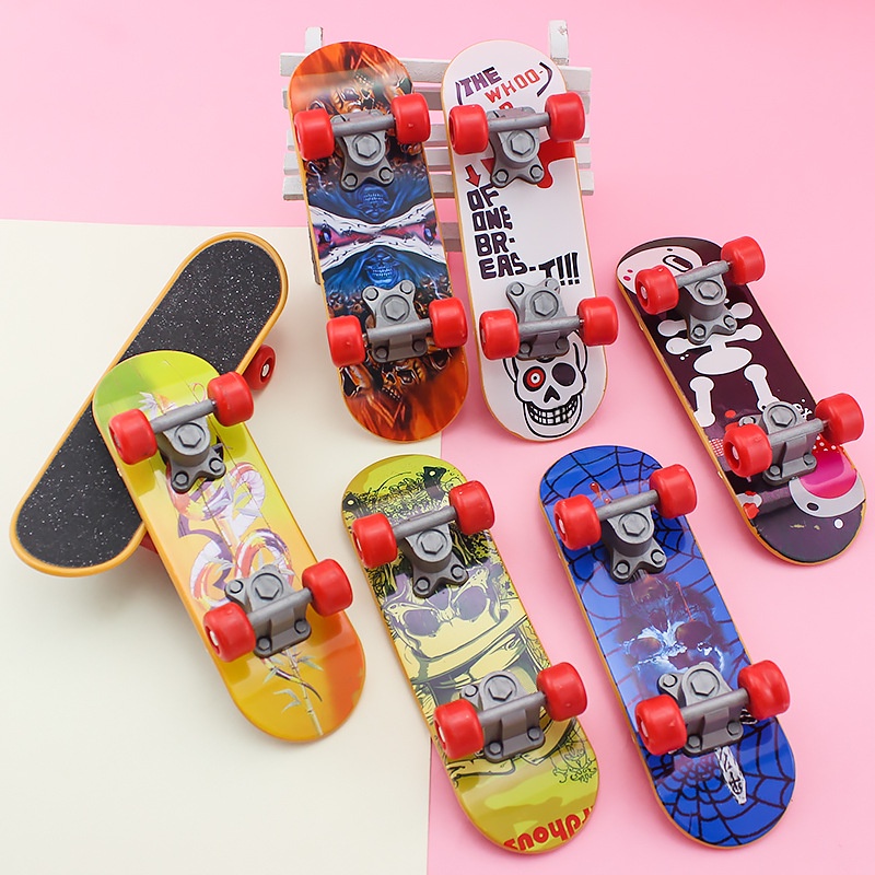 Mini Finger Skateboard Wooden Finger Board Ultimate Sport Training