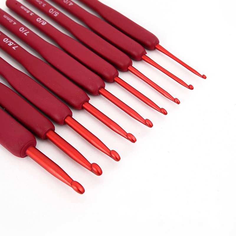 1Pc 2mm6mm Premium Aluminum Crochet Hooks with red Soft Rubber Grip