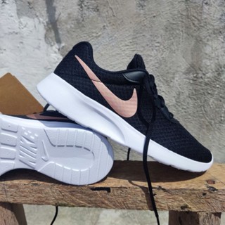Nike tanjun black metallic red bronze sales