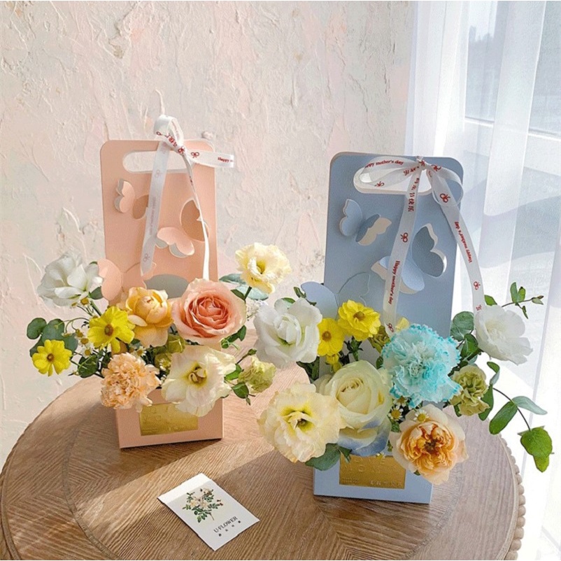 Butterfly Handheld Flower Box Oval Flower Bundle Gift Box Paper Hollow ...