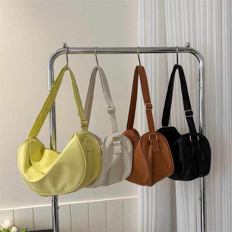 Vogue Hobo Bag for Woman Crossbody Bags New for Summer Soft Leather