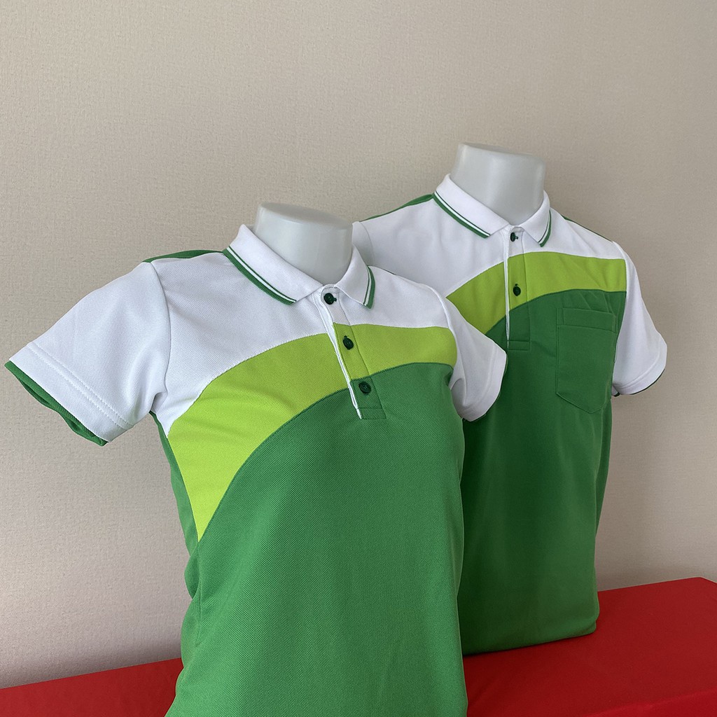 Green oblique cut polo shirt The back is green. Soft Juti fabric ...