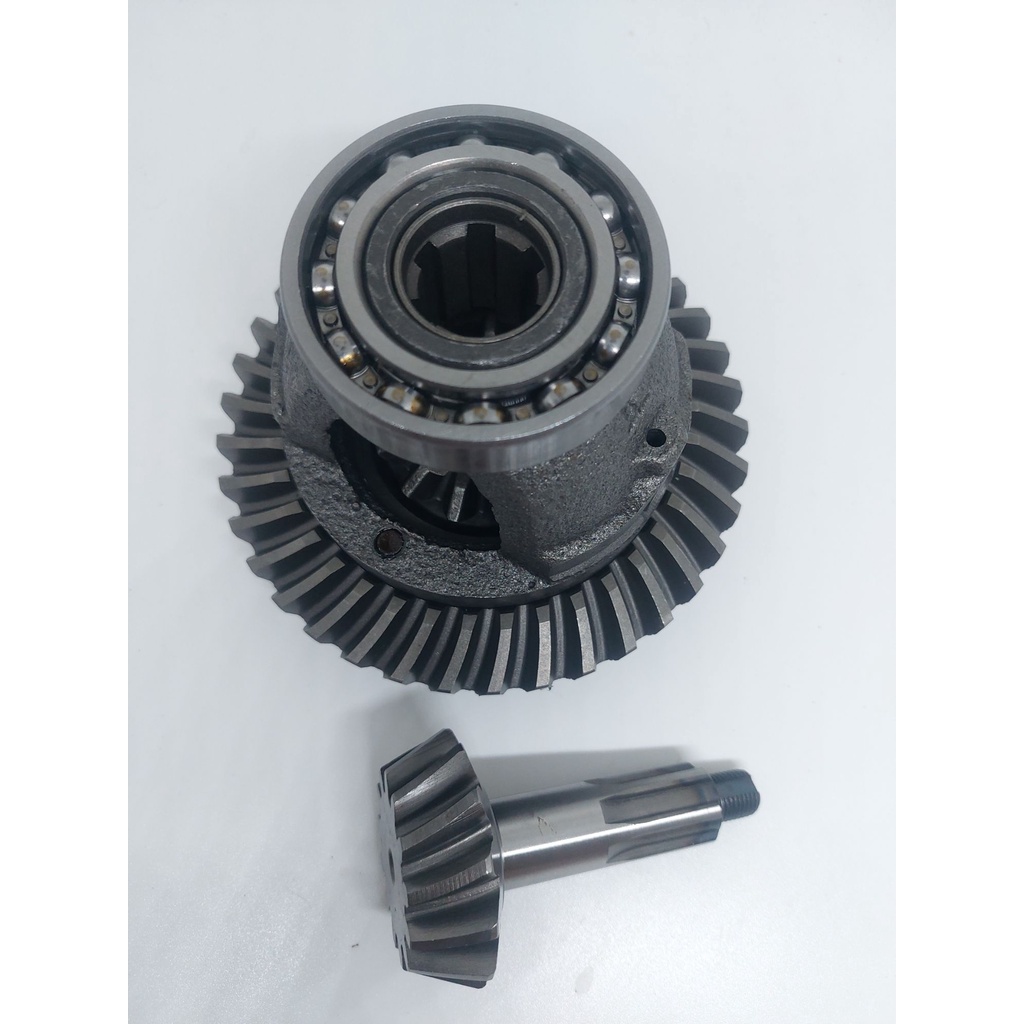 Conventional Gear / deferential gear Assembly for Rusi chariot 175 ...