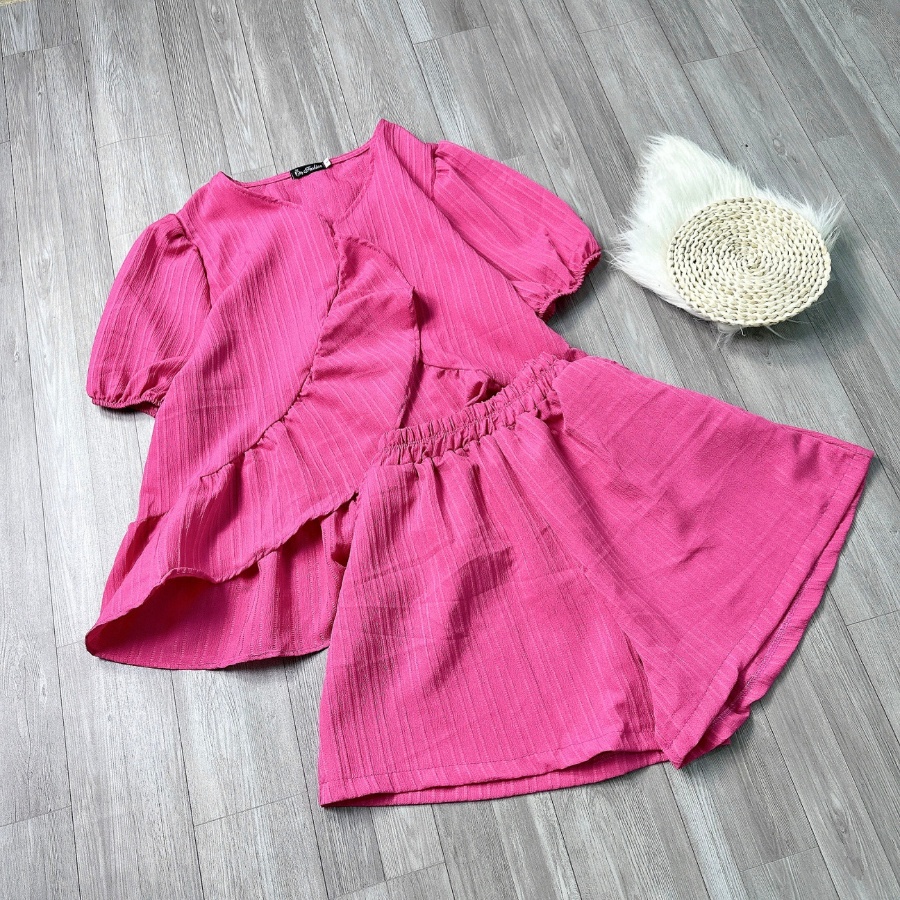 Women's bigsize outfit Set with puffy sleeves and ruffles with Shorts