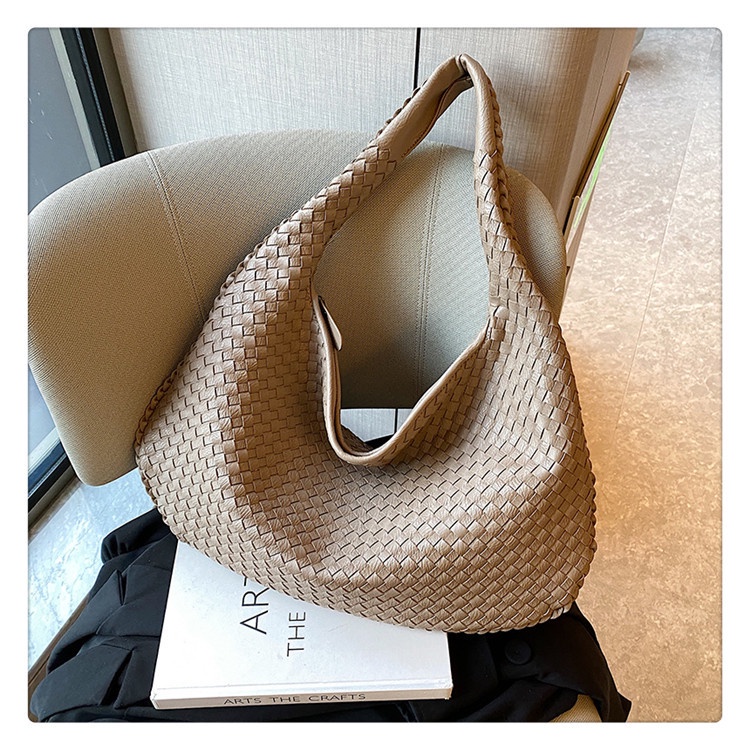 New Autumn And Ainter Plush Handbags Large-capacity Shoulder Armpit Bag Cute Fashion Luxury Designer Tote Bags For Women Trend