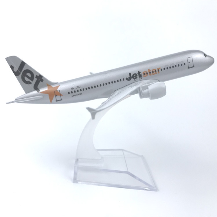16CM Alloy Airplane Model Jet Star Airlines Airbus A320 Decoration Toy ...