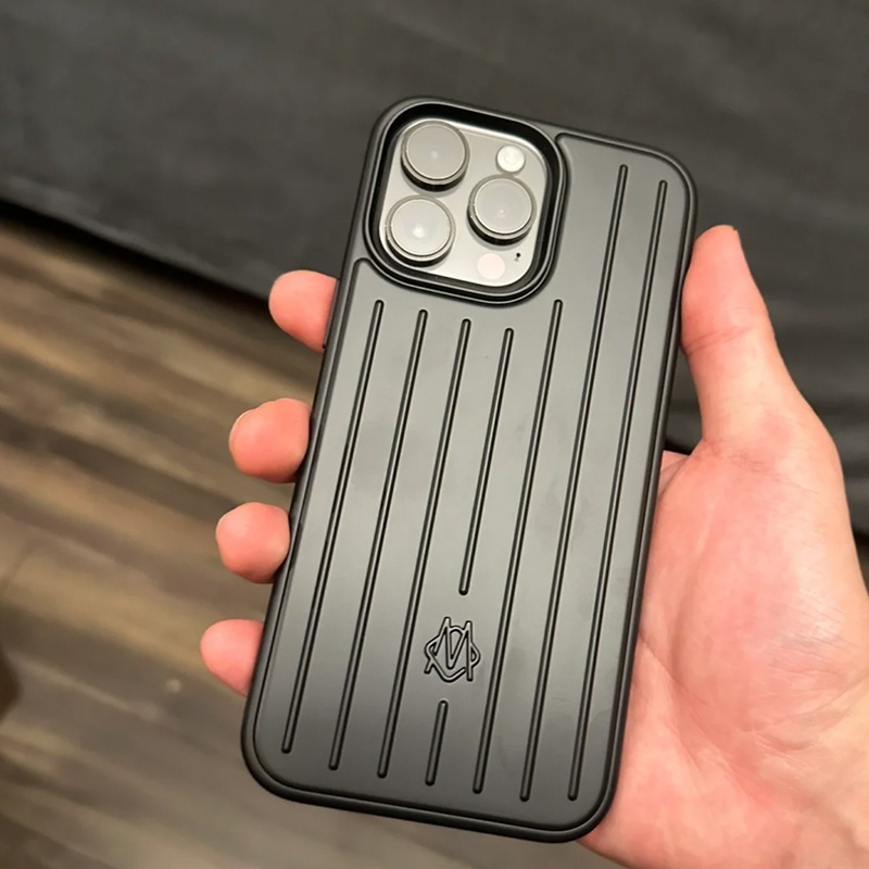 RIMOWA iPhone 14 Pro ケース イリディセント Rimowa iPhone 14 Pro Max Cover Iridescent - SS23 - US