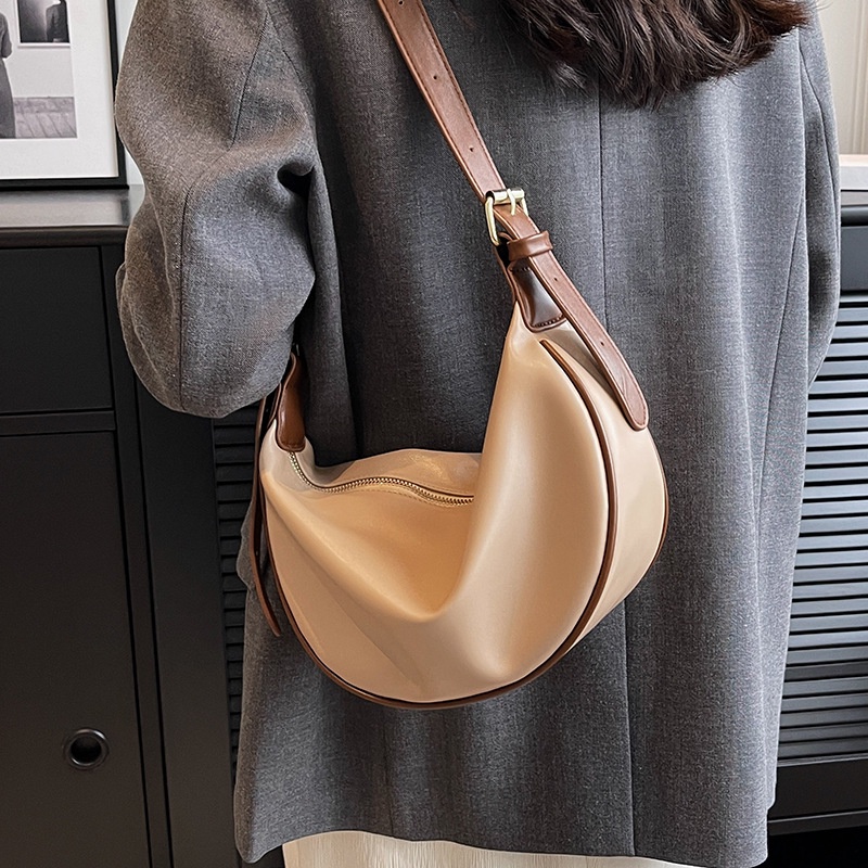(2025) Korean Leather Dumpling Bag – Adjustable Strap Shoulder & Crossbody Purse in Cowhide