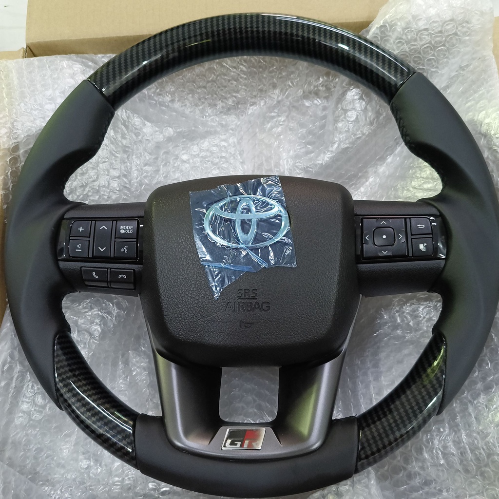 Customized Carbon Fiber + Leather Skin Steering Wheel Toyota Fortuner