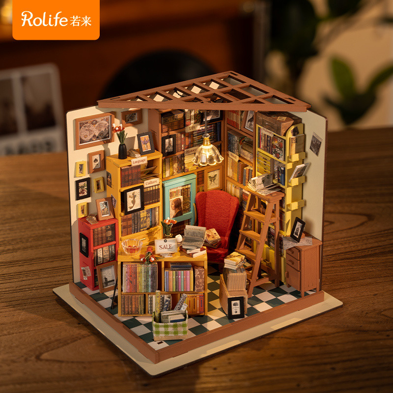 ROLIFE Ruolai Sam's Bookstore diy Cottage Shop Miniature Scene House ...